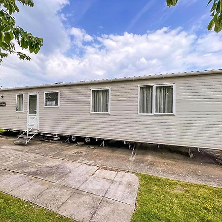 Beautiful 6 Berth Caravan With Decking At Southview Holiday Park Ref 33024O Hotel Skegness Kültér fotó