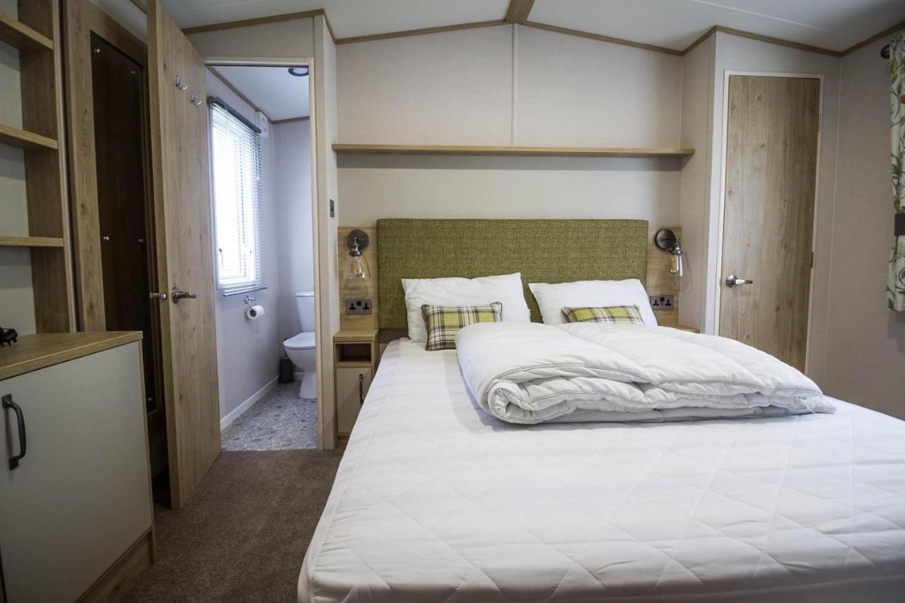 Beautiful 6 Berth Caravan With Decking At Southview Holiday Park Ref 33024O Hotel Skegness Kültér fotó