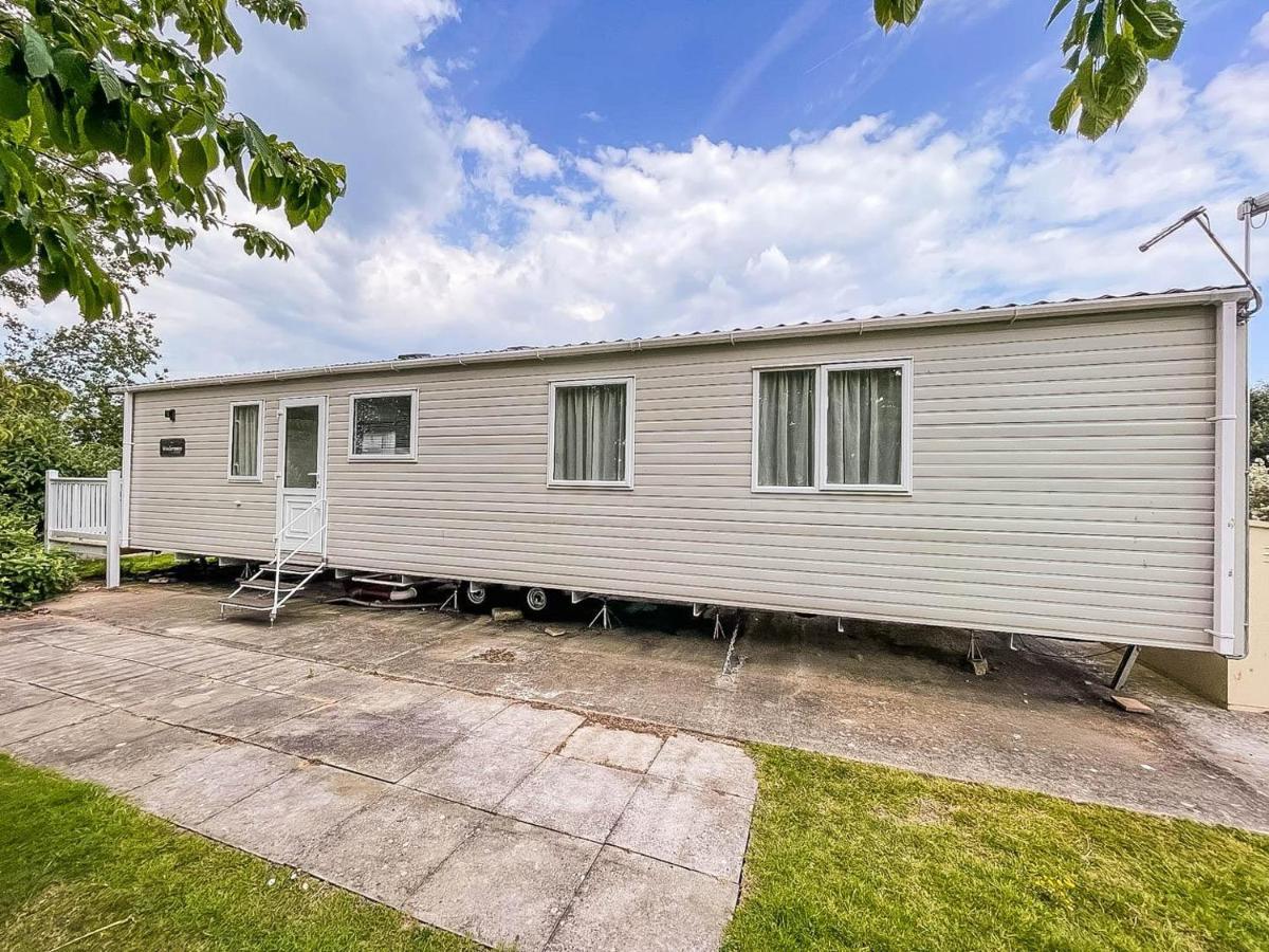Beautiful 6 Berth Caravan With Decking At Southview Holiday Park Ref 33024O Hotel Skegness Kültér fotó
