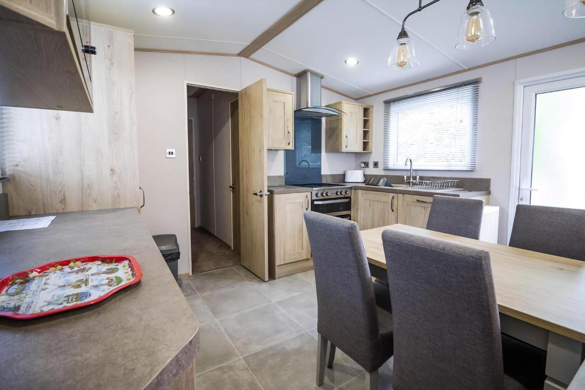 Beautiful 6 Berth Caravan With Decking At Southview Holiday Park Ref 33024O Hotel Skegness Kültér fotó