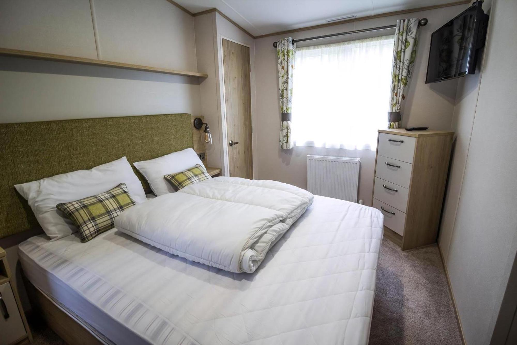 Beautiful 6 Berth Caravan With Decking At Southview Holiday Park Ref 33024O Hotel Skegness Kültér fotó